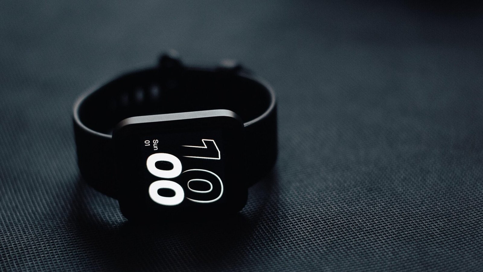 indraprojects smartwatch 8300238 1920